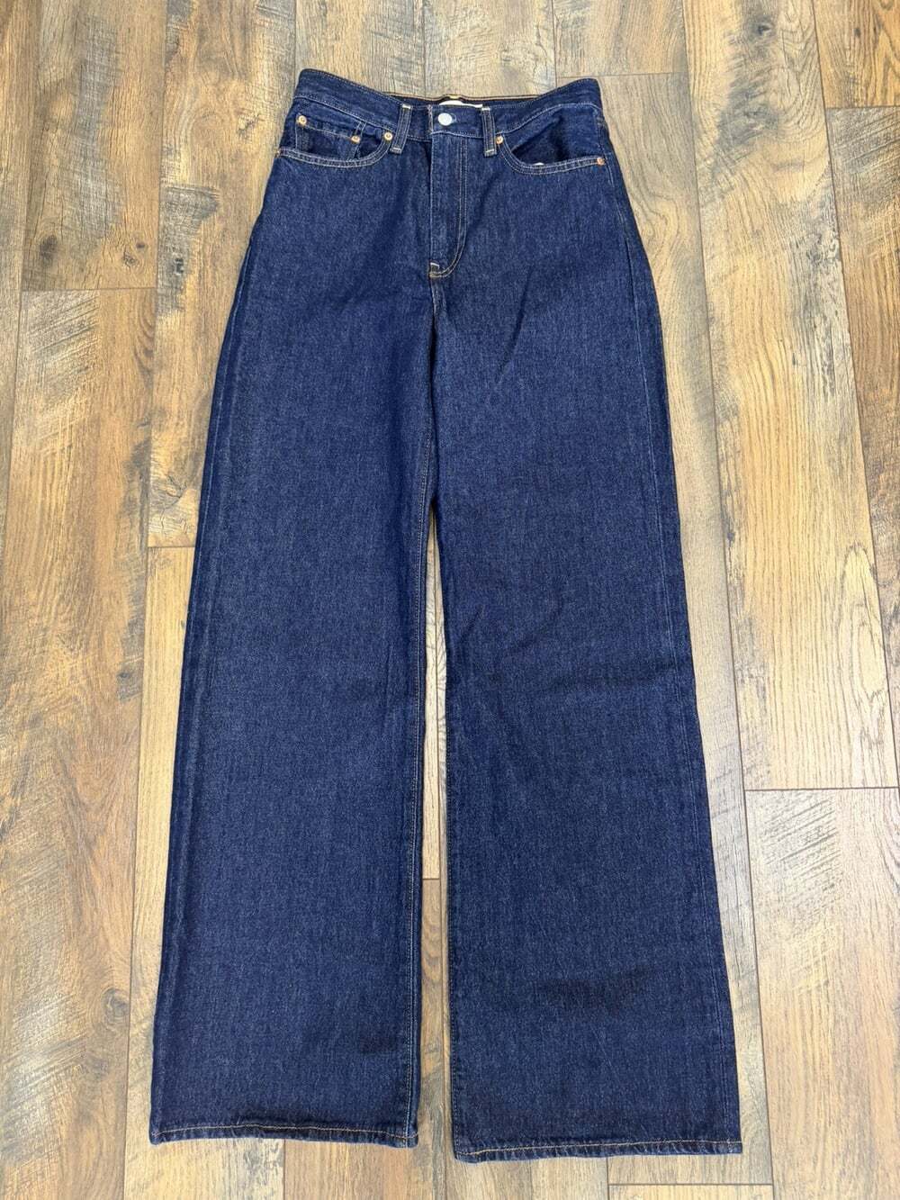 Levi’s Premium Ribcage Wide Leg Jeans , Dark Wash, High Rise, 27x34, Zip Pockets